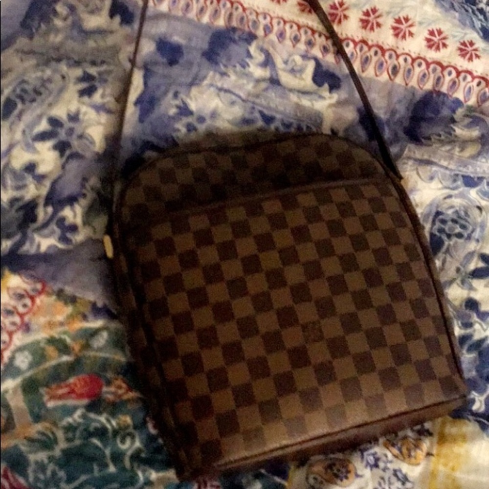 Louis Vuitton shoulder bag